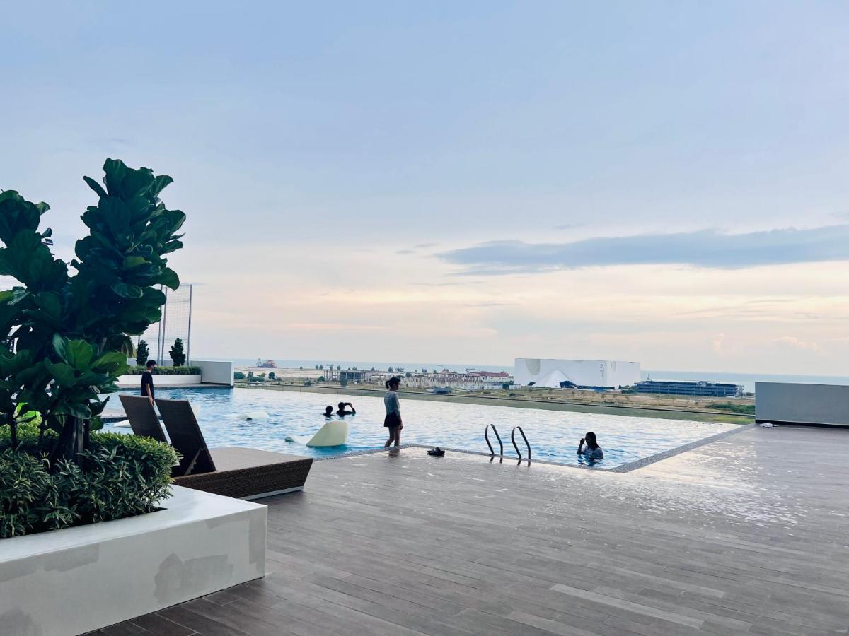 New L 2br I 2-6pax I Jonker 5 Min I Seaview I Ambercove Pangsapuri *